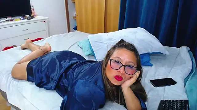 mondirty70 online show from February 23, 1:50 am