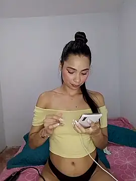 iamemmablake online show from April 1, 4:24 am