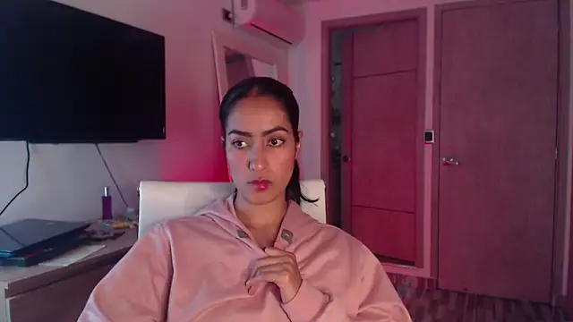 Brown skin11 online show from September 30, 9:30 pm