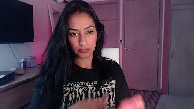 Brown skin11 online show from September 22, 9:13 pm