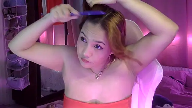 yourbabe Brielle online show from October 31, 8:18 am