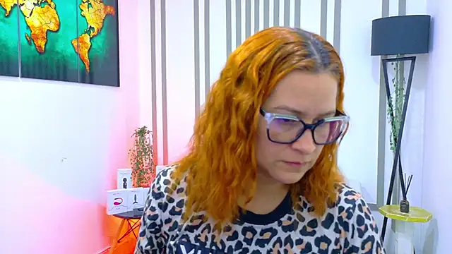 Britney taylor  online show from October 29, 10:34 pm