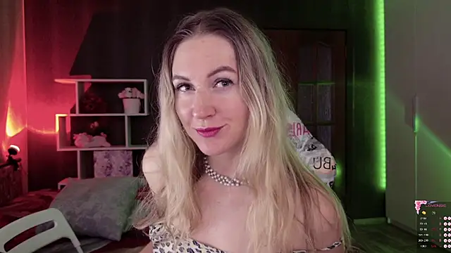 Snapshot of Hello_Lisha chatting on October 2, 9:14 am Hello Lisha online show from October 2, 9:14 am