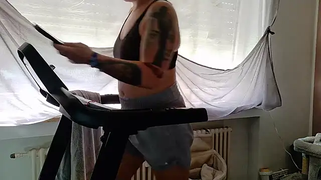 wetgerman 2 online show from June 6, 8:31 am