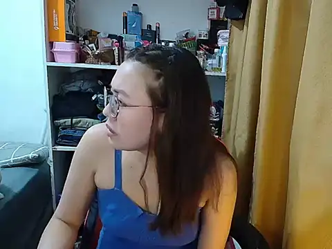 crizzybel online show from December 17, 6:17 am