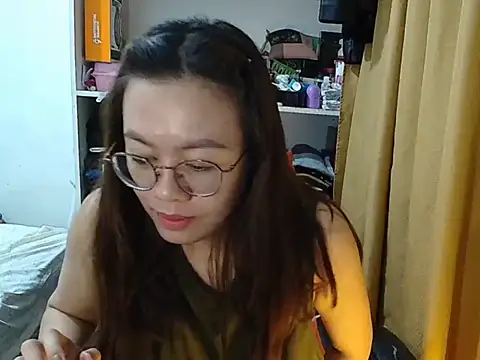 crizzybel online show from February 8, 10:34 pm