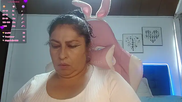 Keyla01  online show from September 10, 1:44 pm