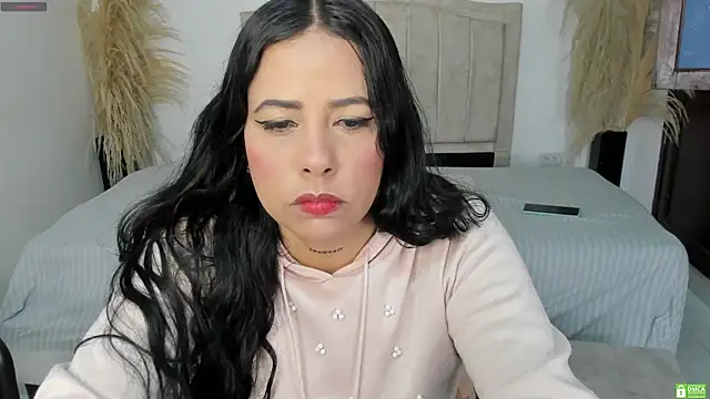 Bianka olivetto021 online show from April 15, 2:01 am