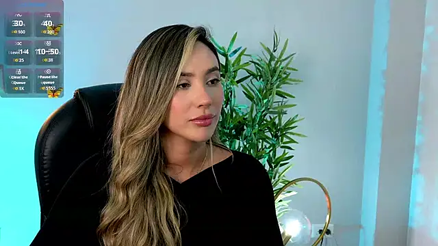 NiaBennet  online show from April 14, 12:11 am