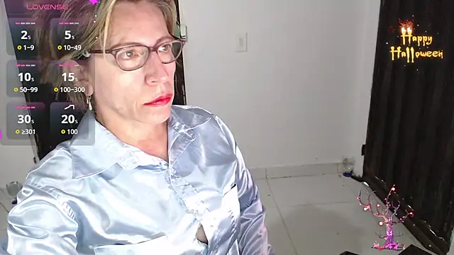 Chayla Ruiz online show from November 8, 9:53 pm