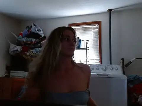 missymilf online show from September 17, 8:07 pm