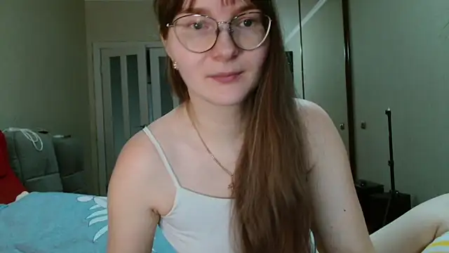 KiraGoldens online show from March 16, 12:09 pm