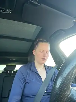 Girlnina-1995 online show from April 21, 6:09 am