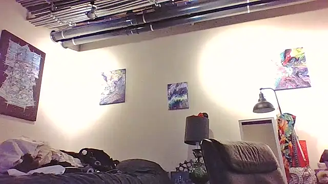 eatmeplease44 online show from November 24, 7:05 pm