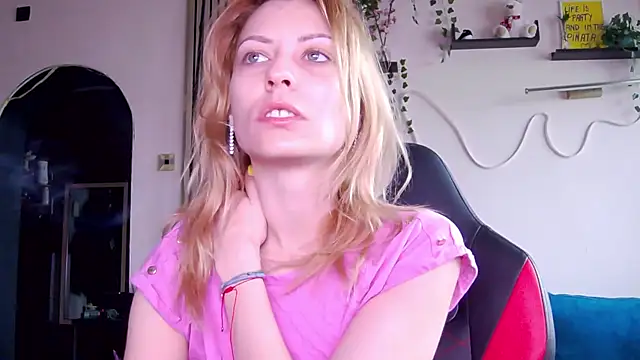 karo123421 online show from March 2, 5:30 am