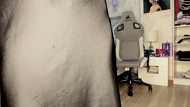 stefializon online show from November 8, 12:04 am