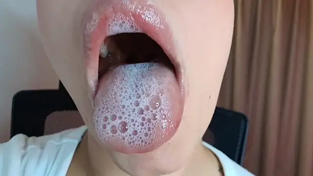 lisbet21x online show from April 13, 10:54 pm