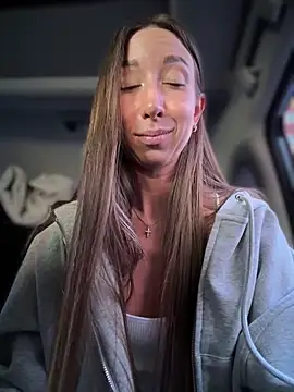 EvaCatt online show from April 7, 4:47 am