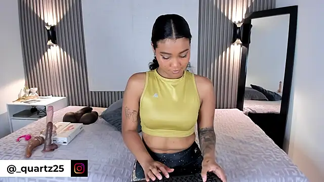 Zafiiraa online show from April 21, 3:35 am