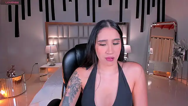 NickyLawson online show from May 27, 4:31 am
