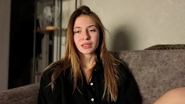 LovelyKatea online show from November 17, 5:46 pm