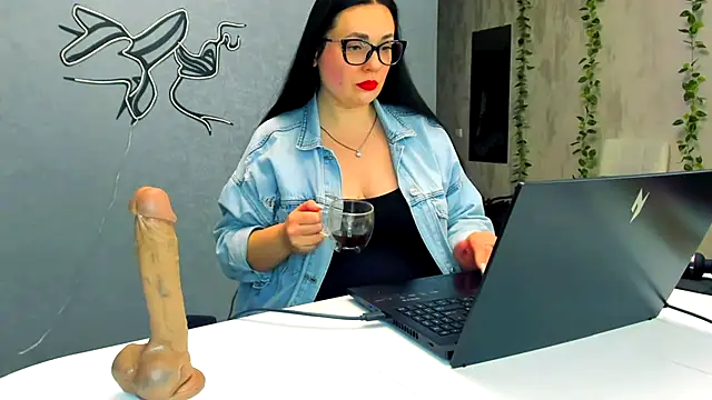 Lilith  Sex online show from January 18, 9:22 pm