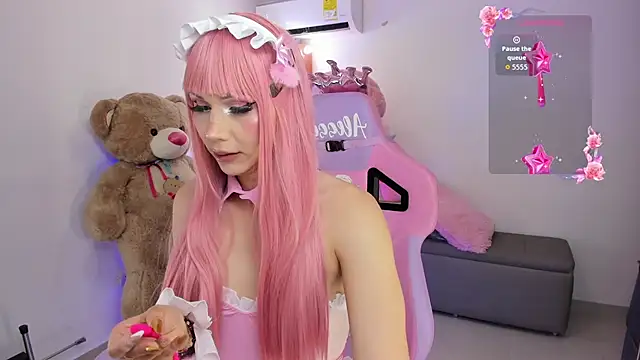 alessandrathedoll online show from December 2, 6:32 pm