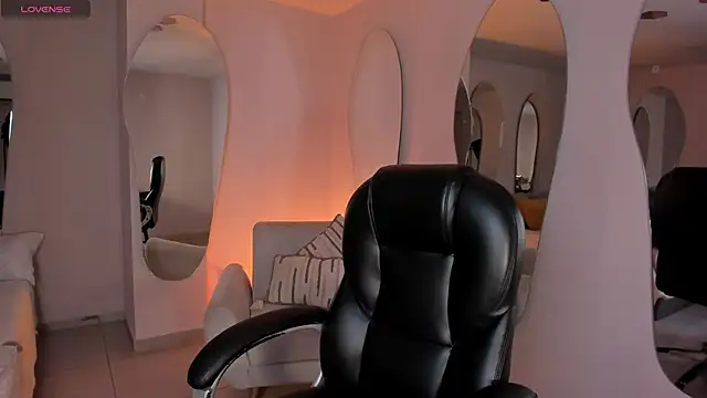 LexieWayne online show from January 15, 9:32 pm