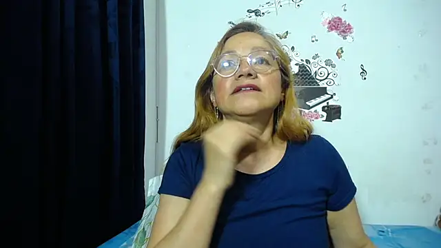 anthonela mature  online show from December 16, 11:21 pm