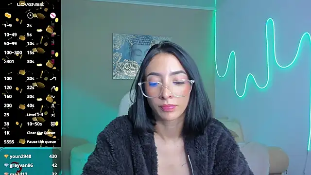 Snapshot of barbie_scoth_ chatting on October 12, 4:48 am barbie scoth  online show from October 12, 4:48 am