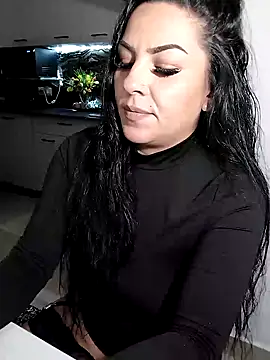 hot-babygirl online show from November 16, 9:48 pm