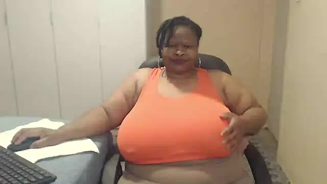 sweetnoziexx online show from September 17, 5:49 am