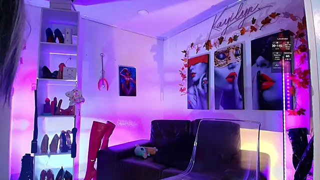 kayilyn online show from April 5, 12:04 pm