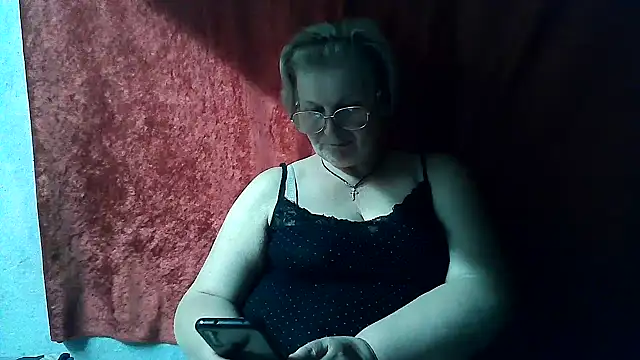 Gina Marlyn online show from March 10, 8:57 pm