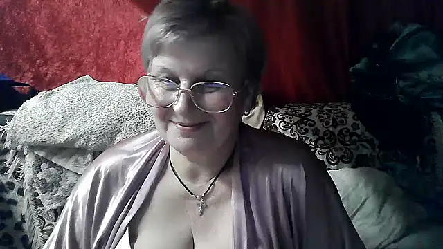 Gina Marlyn online show from February 13, 9:05 pm