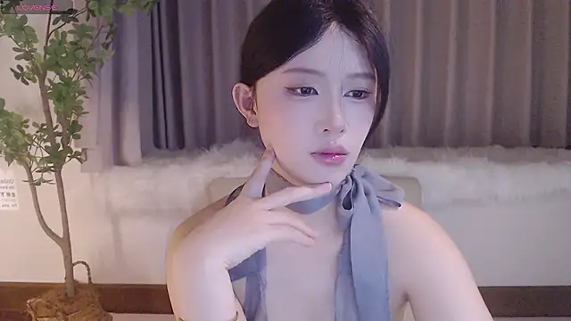 Meet q online show from April 23, 3:58 pm