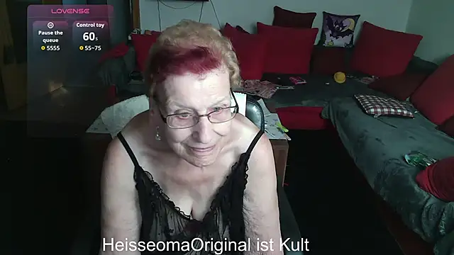 HeisseomaOriginal online show from September 22, 7:29 am