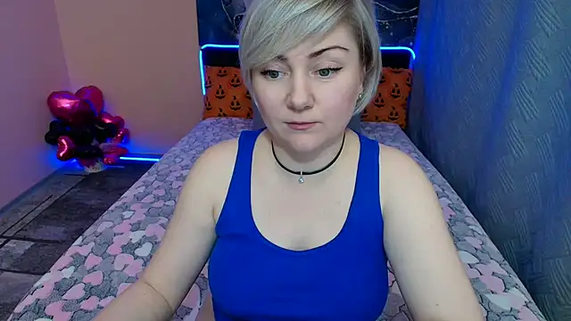 BlondPearl online show from November 5, 6:24 pm