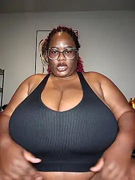 SexyHugeblackTitties online show from November 29, 4:00 pm