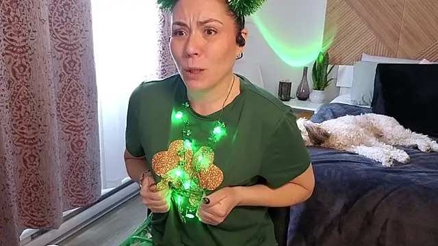 Ellie-L-Elizabeth online show from March 17, 6:12 pm