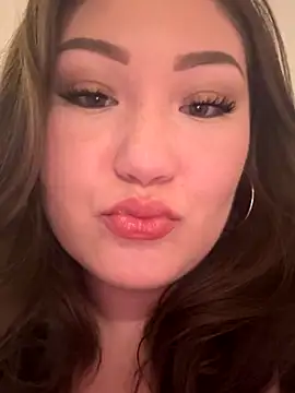 RosieDixx online show from October 31, 4:25 am