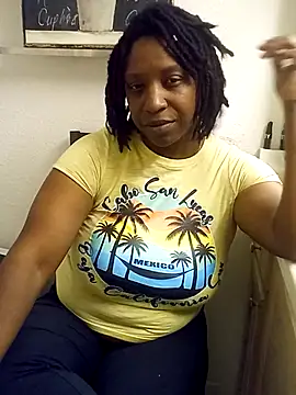 markquanna online show from July 9, 3:31 am