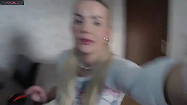 Snapshot of Goddess_Tina chatting on October 19, 2:08 pm Goddess Tina online show from October 19, 2:08 pm