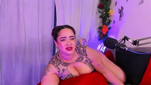 HannaMiillsxh online show from June 2, 3:35 pm