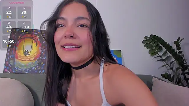 TIFFANYRUSSO online show from February 27, 6:46 am