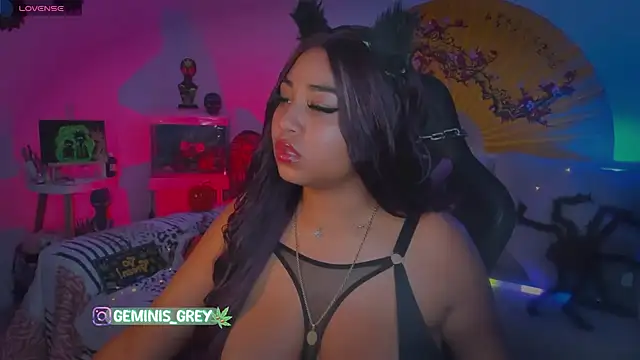 420Geminis online show from October 29, 5:45 am