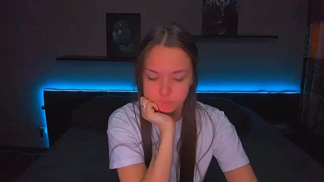 AlexaBarkley online show from March 26, 12:57 am