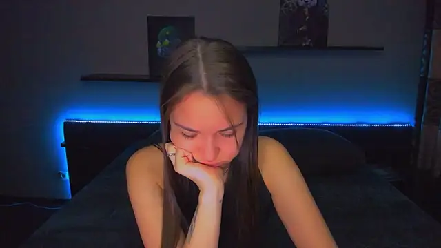 AlexaBarkley online show from March 10, 12:47 am