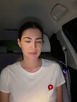 clairewntr online show from March 14, 8:21 pm