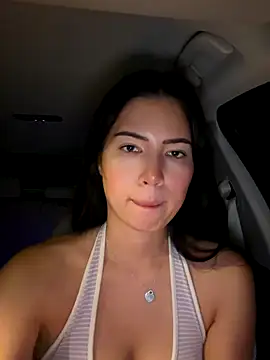 clairewntr online show from November 10, 9:54 pm